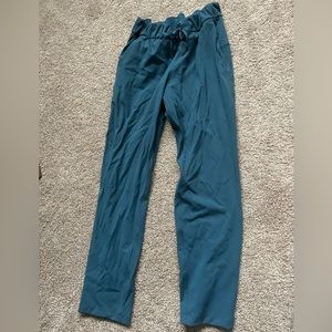 Lululemon pants